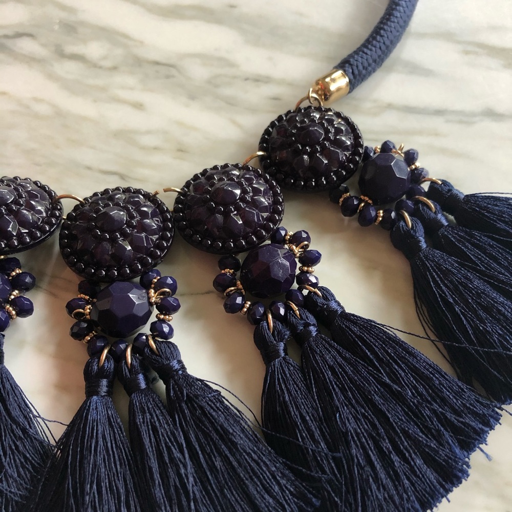 Navy statement necklace - Picture 2 of 2